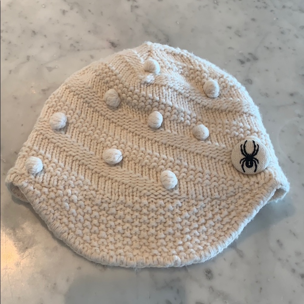 Spider fleece lined hat.